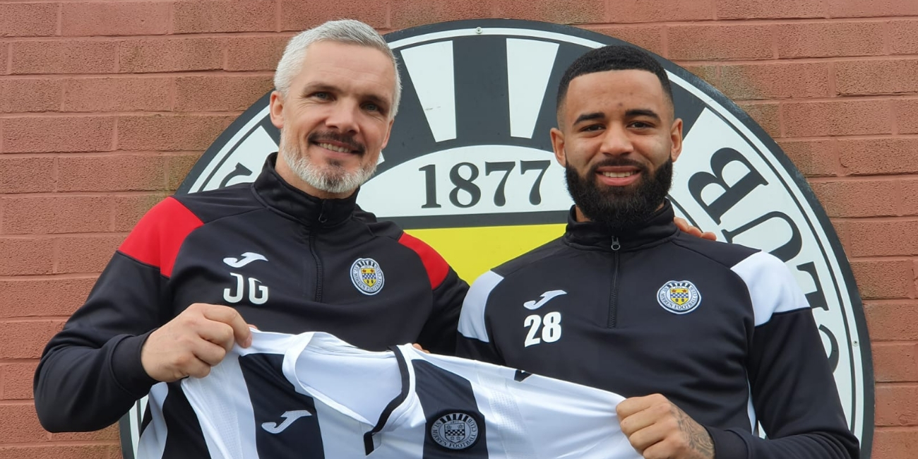 Alex Jakubiak joins St Mirren on loan until the end of the season