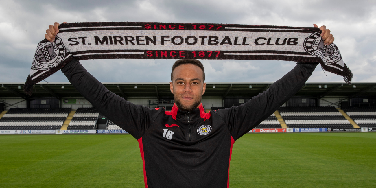Charles Dunne signs for St Mirren