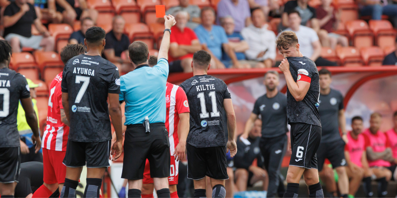 10-men St Mirren defeated at Airdrieonians