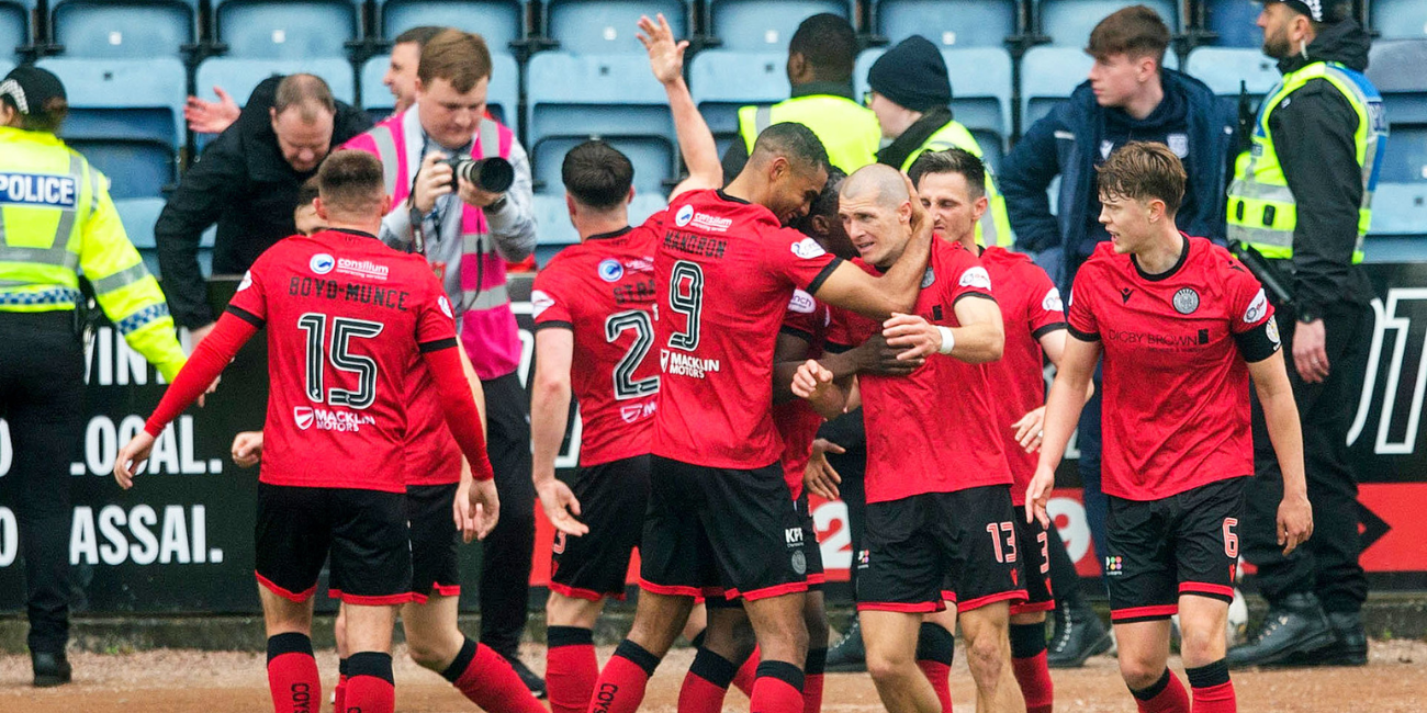 St Mirren pick up important three points in Stephen Robinson's 100th match in charge