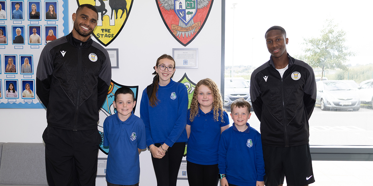 Saints visit Dargavel Primary School