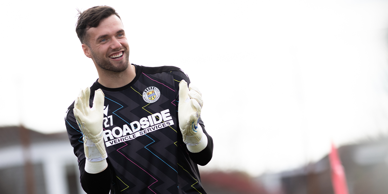 Ross Sinclair joins on seven-day emergency loan