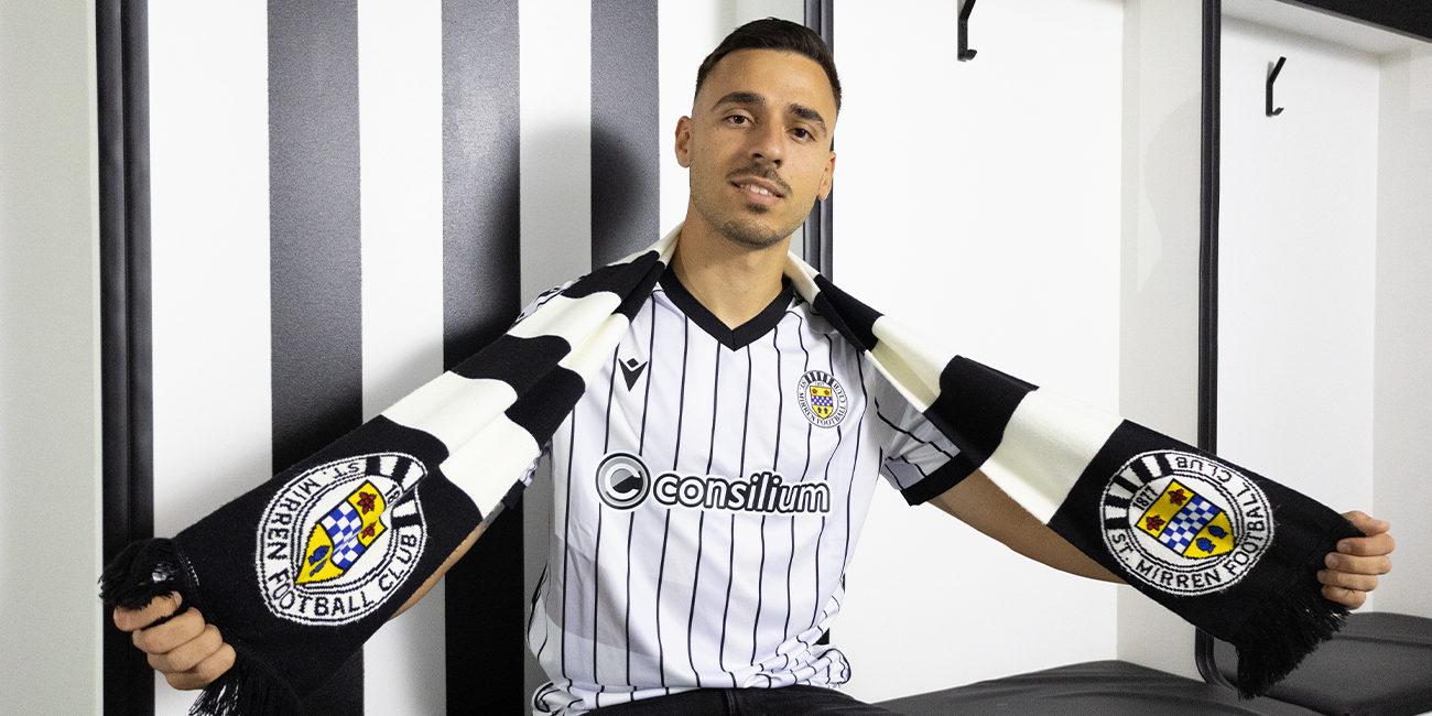 Samuel Ramos with a St Mirren scarf