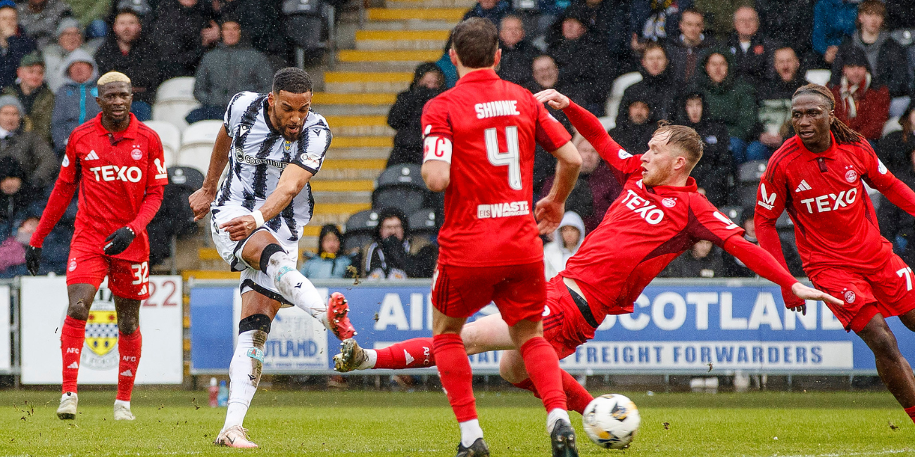 Jonah Ayunga scores the opener (Image: Allan Picken)
