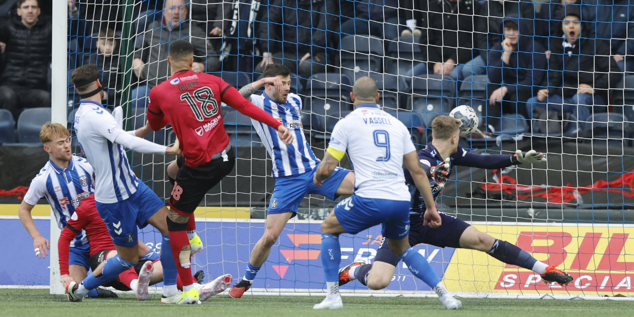 Charles Dunne scores his first St Mirren goal