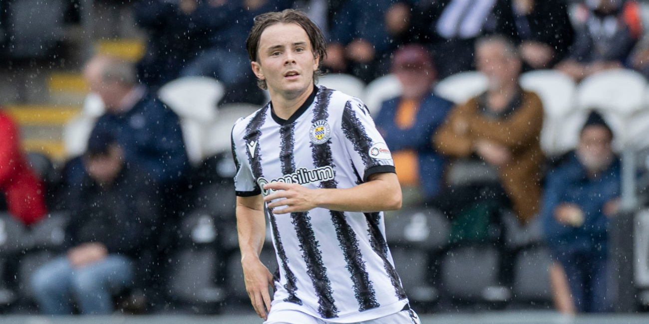 Fraser Taylor in action for St Mirren