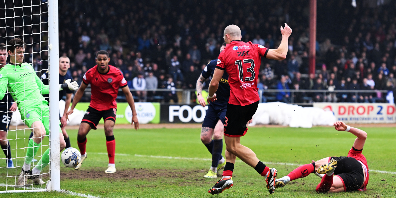 Gogic opens the scoring against Dundee