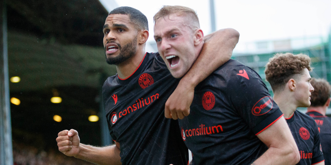 Mika Mandron celebrates with Killian Phillips