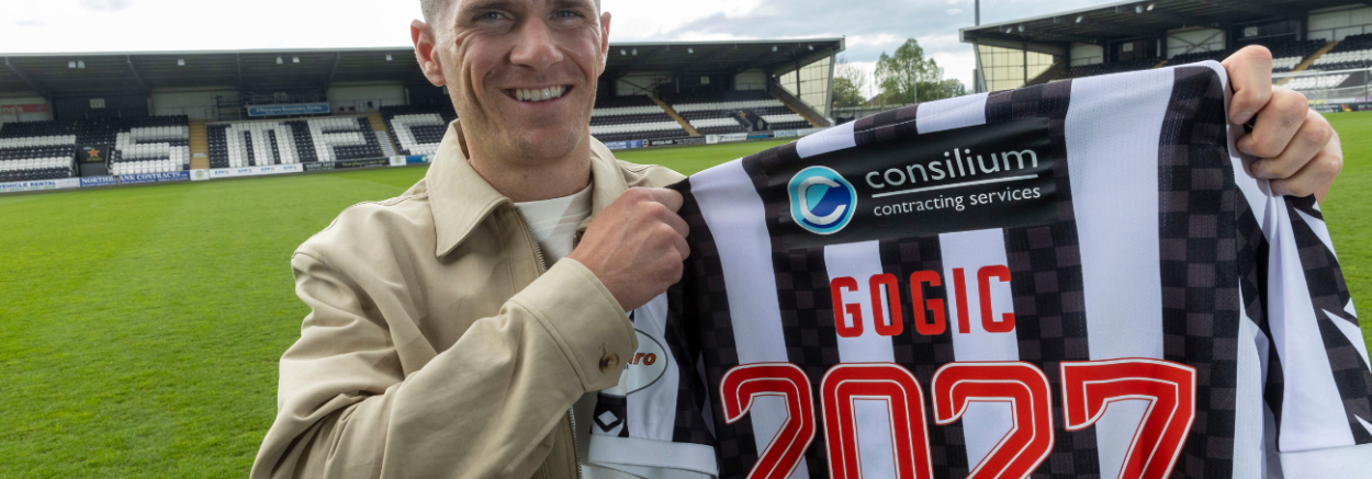 Delight as Alex Gogic signs a new three-year-deal 