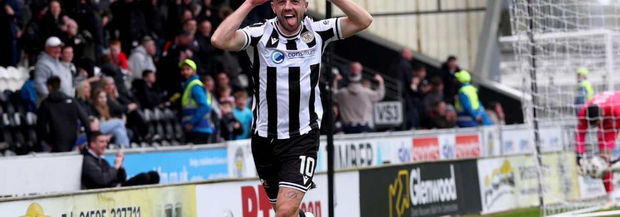 Saints come from behind twice to pick up a point against Rangers
