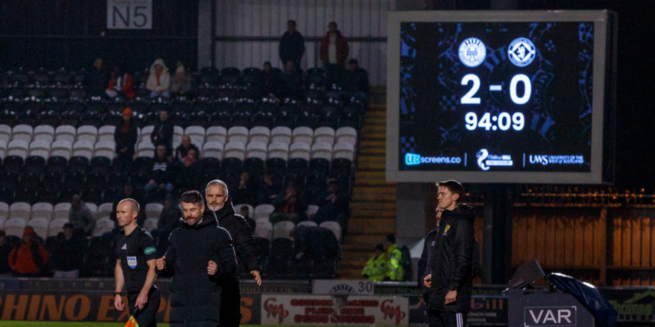 Saints return to winning ways with victory over Dundee United